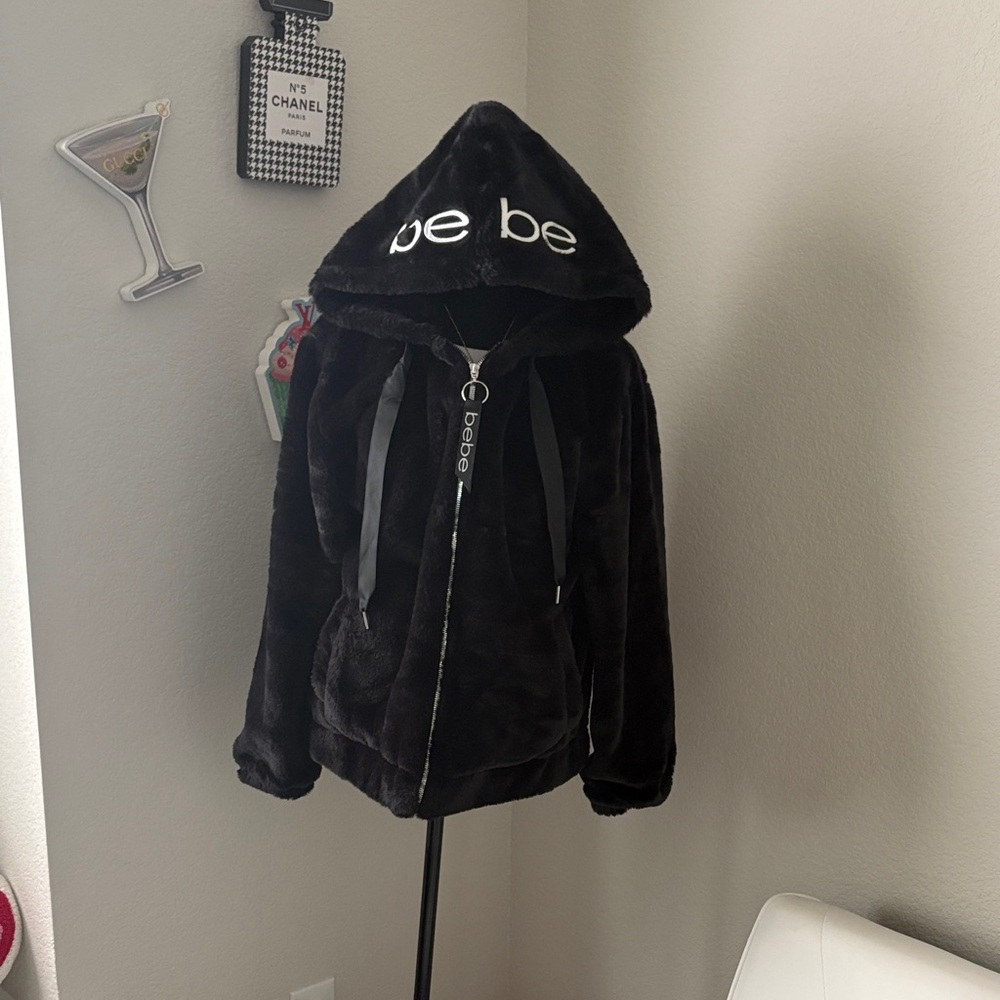 New ♥️ Bebe Black Plush Fur Zip Up Hoodie with Logo Jacket Coat Medium M - Picture 2 of 7